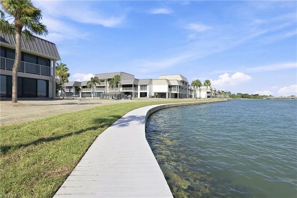 760 Sextant Drive #722 Sanibel, FL 33957