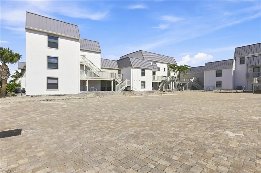 760 Sextant Drive #722 Sanibel, FL 33957