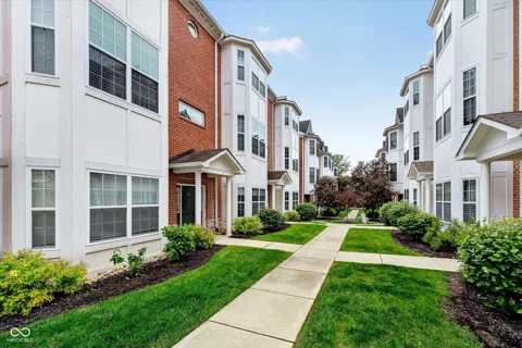 856 S Park Trail Drive