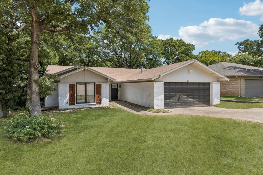 4311 Rockwood Trail Arlington, TX 76016
