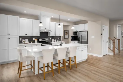 2718 Brumby Loop