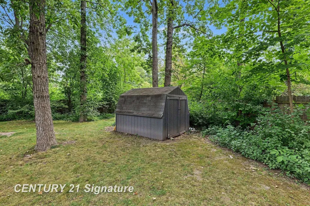 608 Hillcrest Road Midland City, MI 48640
