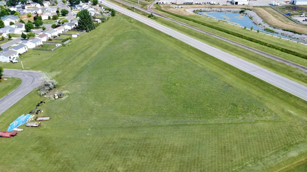 4020 35th Avenue S Moorhead, MN 56560
