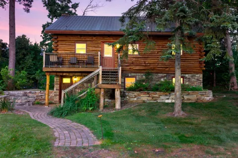 14488 Pine Bay Trail