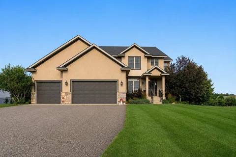 14462 Grand Oaks Drive