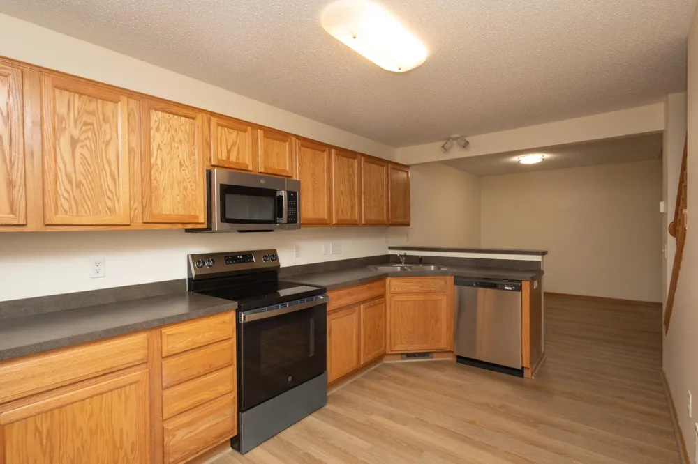 8944 Pheasant Lane Saint Bonifacius, MN 55375