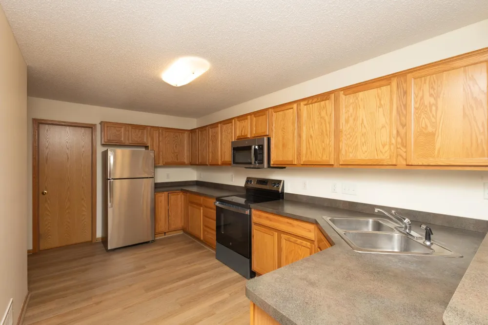 8944 Pheasant Lane Saint Bonifacius, MN 55375