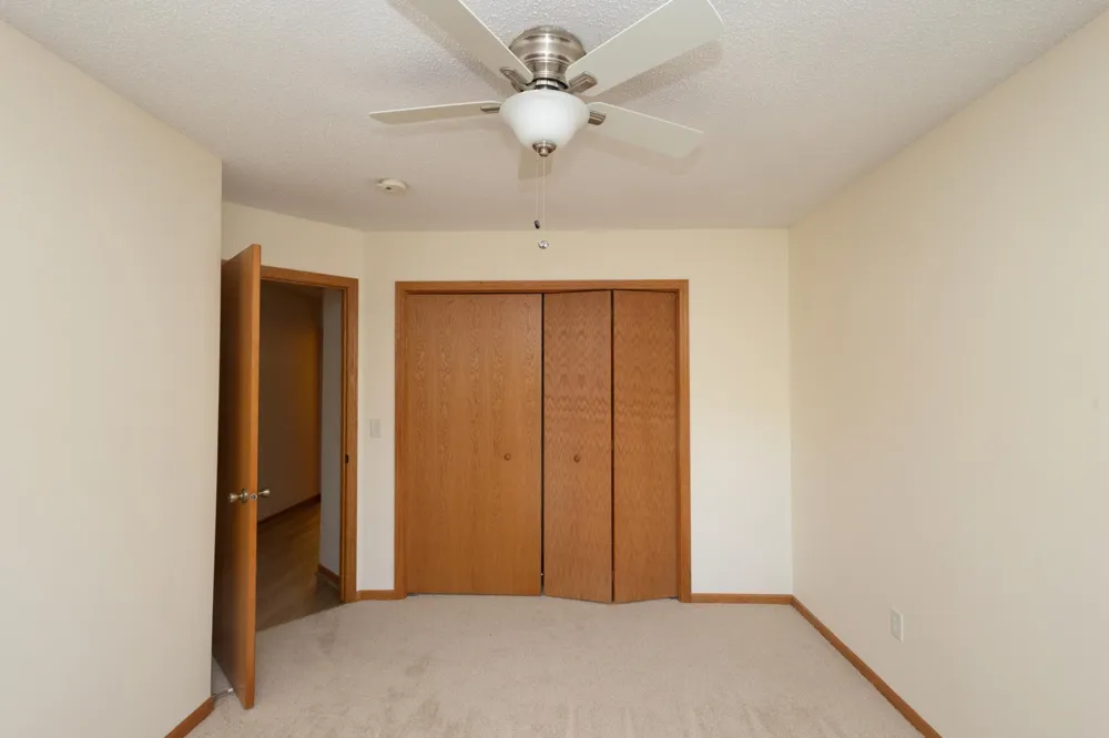 8944 Pheasant Lane Saint Bonifacius, MN 55375