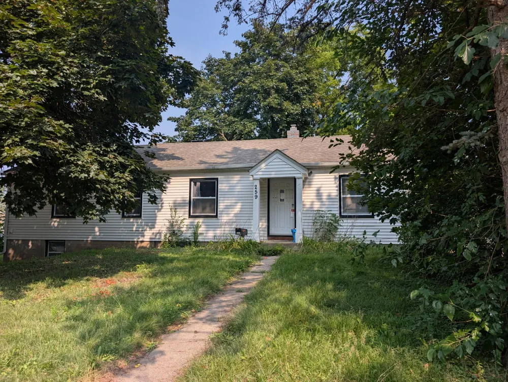 259 20th Avenue S South Saint Paul, MN 55075
