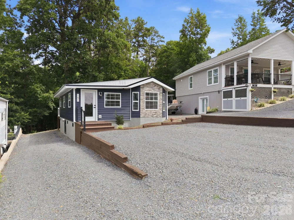 151 Dogwood Circle New London, NC 28127