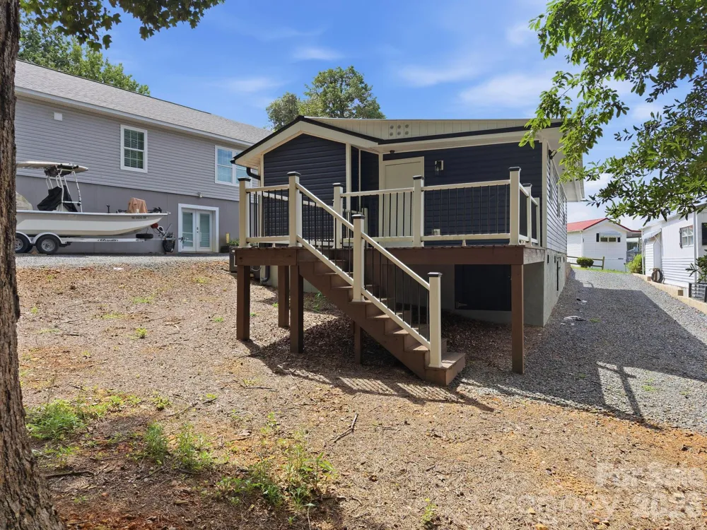 151 Dogwood Circle New London, NC 28127