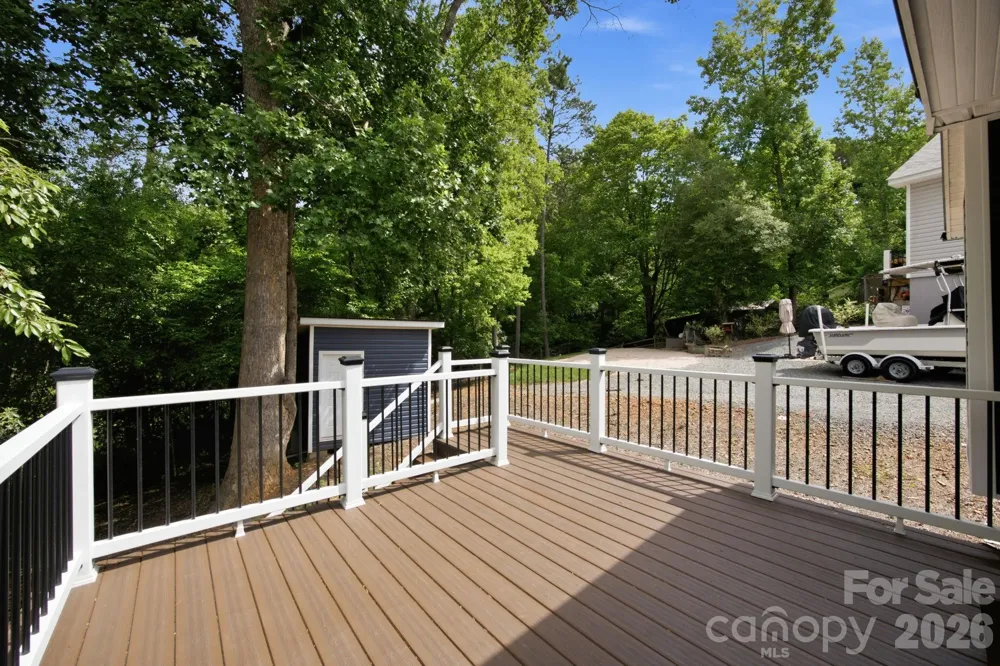 151 Dogwood Circle New London, NC 28127