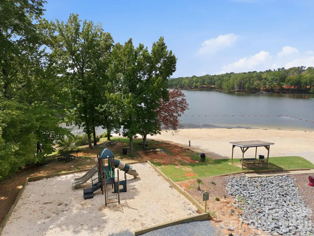 151 Dogwood Circle New London, NC 28127