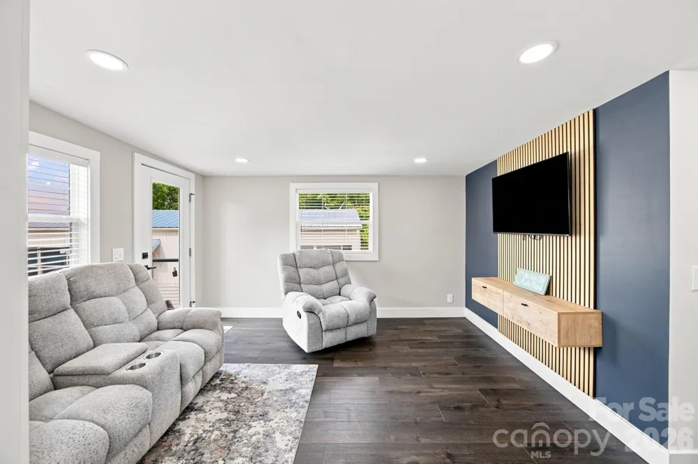 151 Dogwood Circle New London, NC 28127