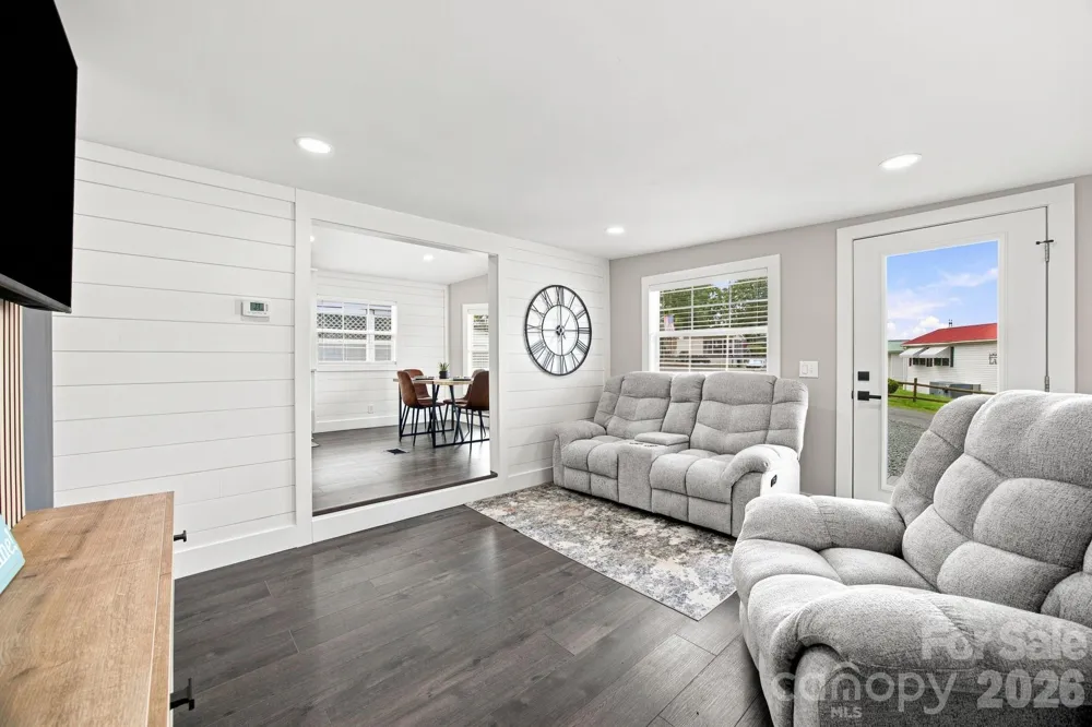 151 Dogwood Circle New London, NC 28127
