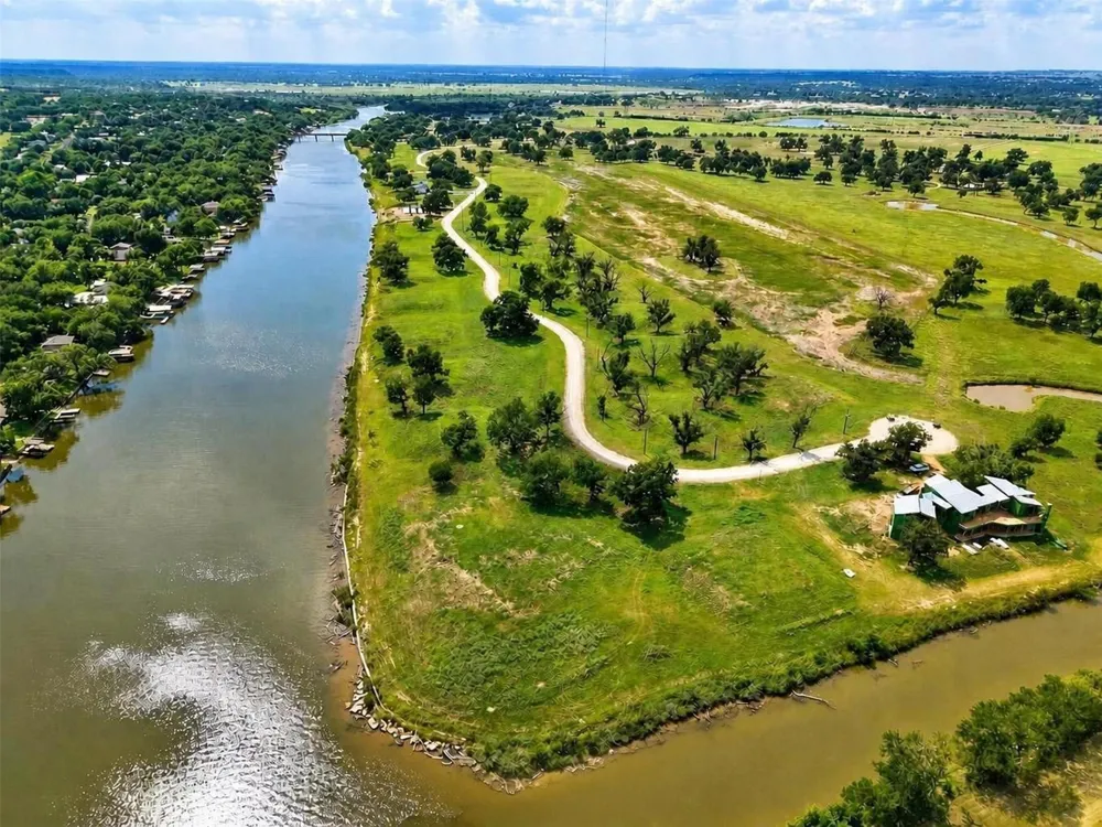 1094 River Ranch Lane Weatherford, TX 76087