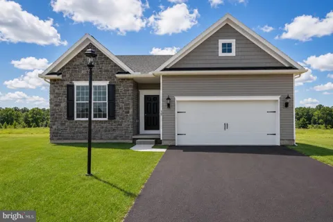13 TANAGER COURT #C16