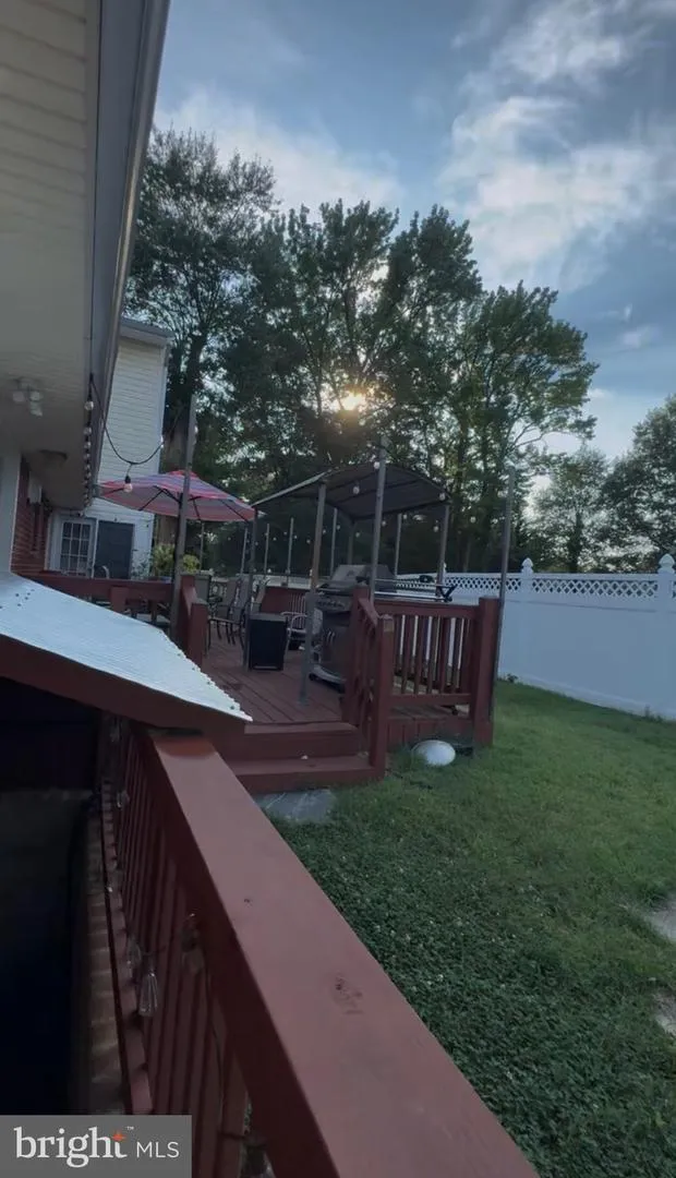5710 DANNYS PL Alexandria, VA 22311