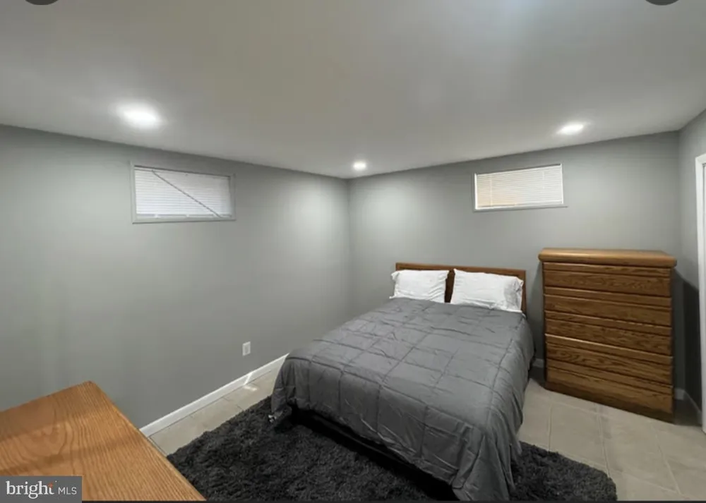 5710 DANNYS PL Alexandria, VA 22311