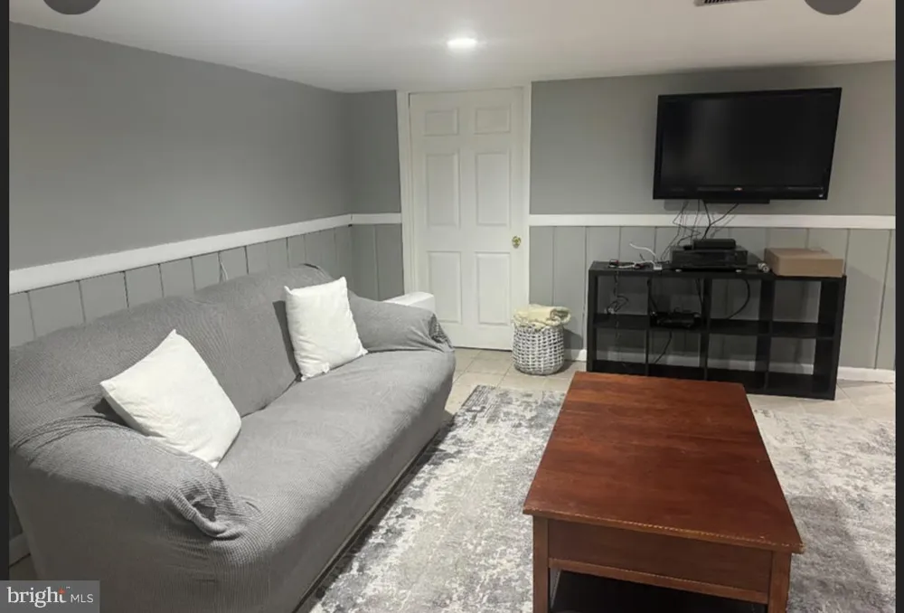 5710 DANNYS PL Alexandria, VA 22311
