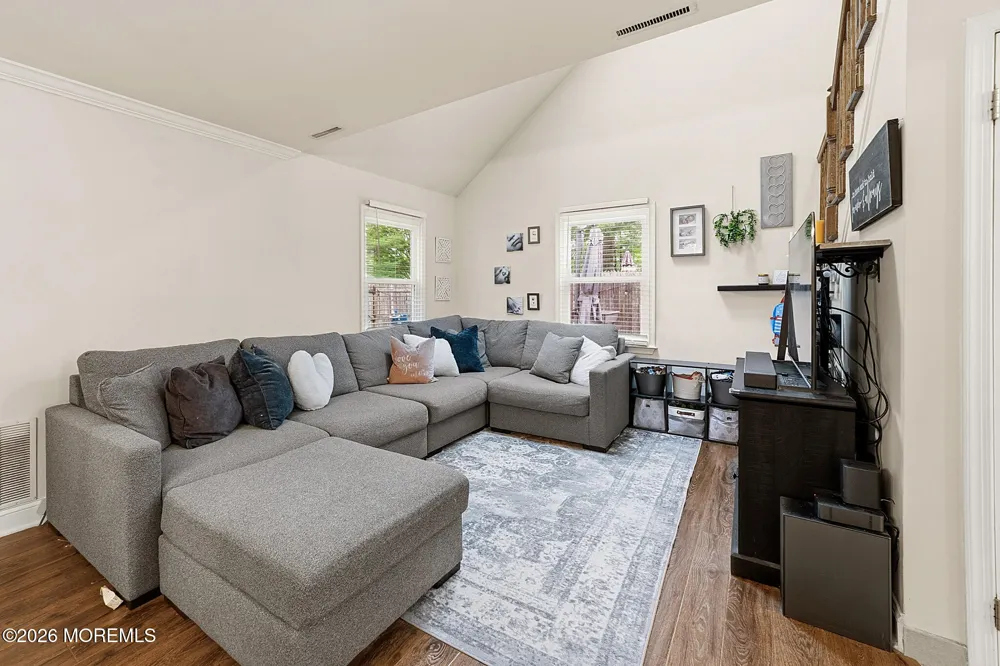 8 Cooper Court Freehold, NJ 07728
