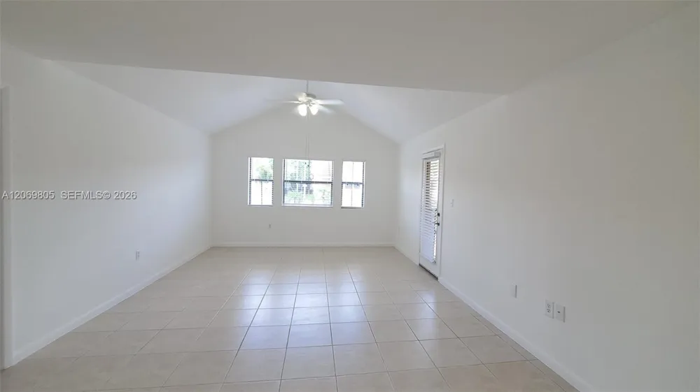10500 SW 155th Ct #1022 Miami, FL 33196