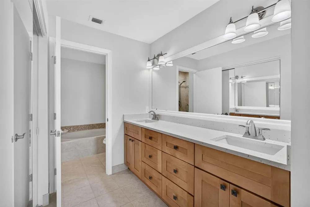 2339 Treasure Isle Drive #44 Palm Beach Gardens, FL 33410