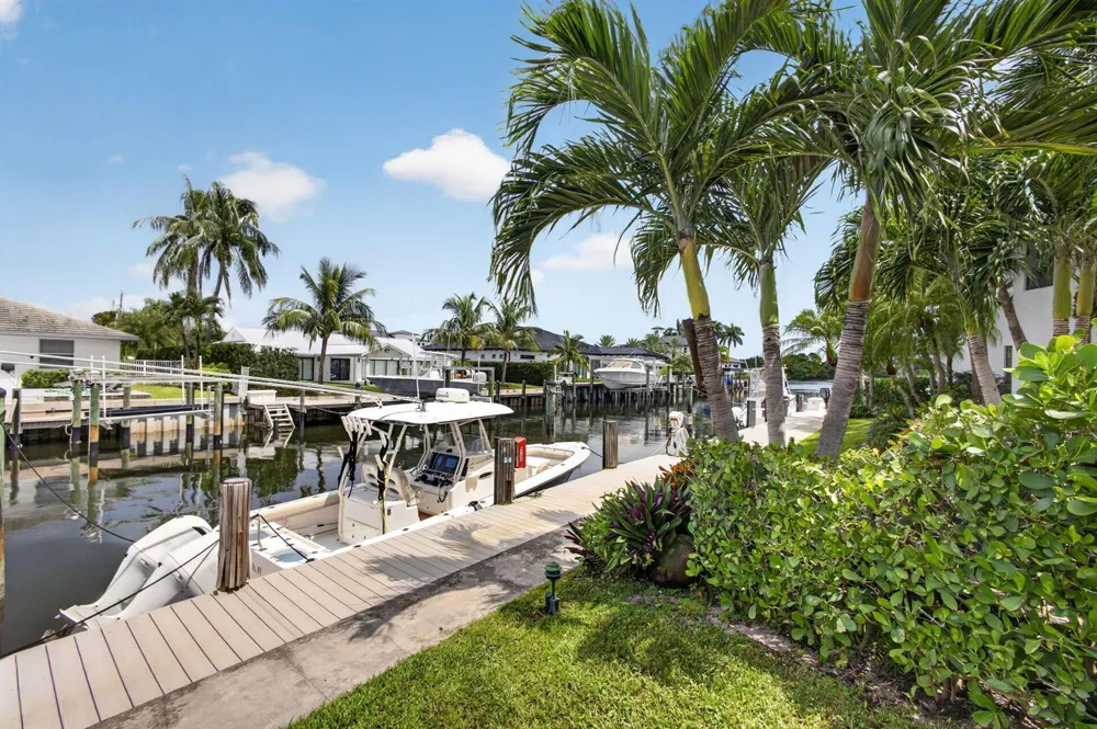 2339 Treasure Isle Drive #44 Palm Beach Gardens, FL 33410