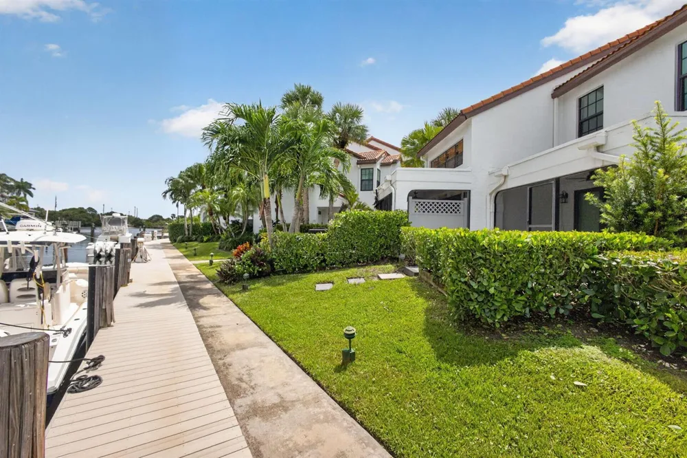 2339 Treasure Isle Drive #44 Palm Beach Gardens, FL 33410