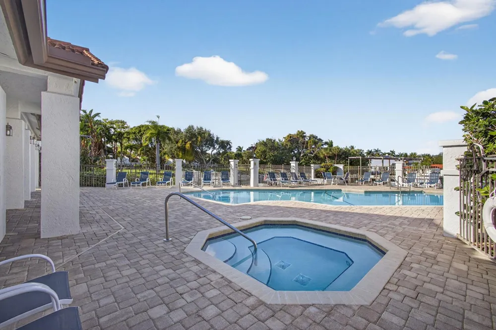 2339 Treasure Isle Drive #44 Palm Beach Gardens, FL 33410