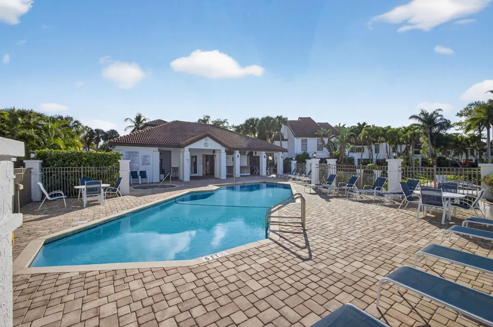 2339 Treasure Isle Drive #44 Palm Beach Gardens, FL 33410