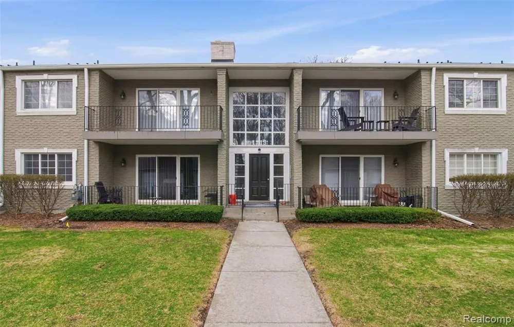 1115 OLD WOODWARD AVE #66 Birmingham City, MI 48009