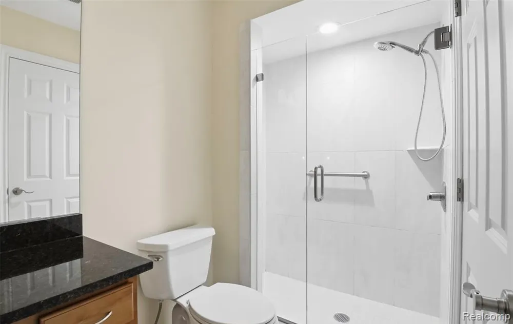 1115 OLD WOODWARD AVE #66 Birmingham City, MI 48009