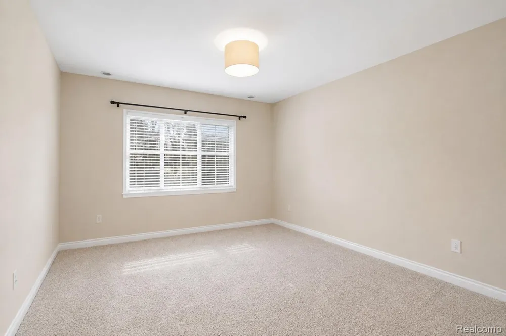 1115 OLD WOODWARD AVE #66 Birmingham City, MI 48009
