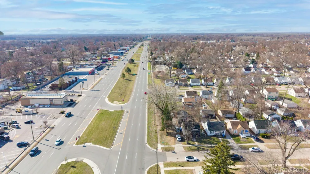 Telegraph Dearborn Heights City, MI 48125