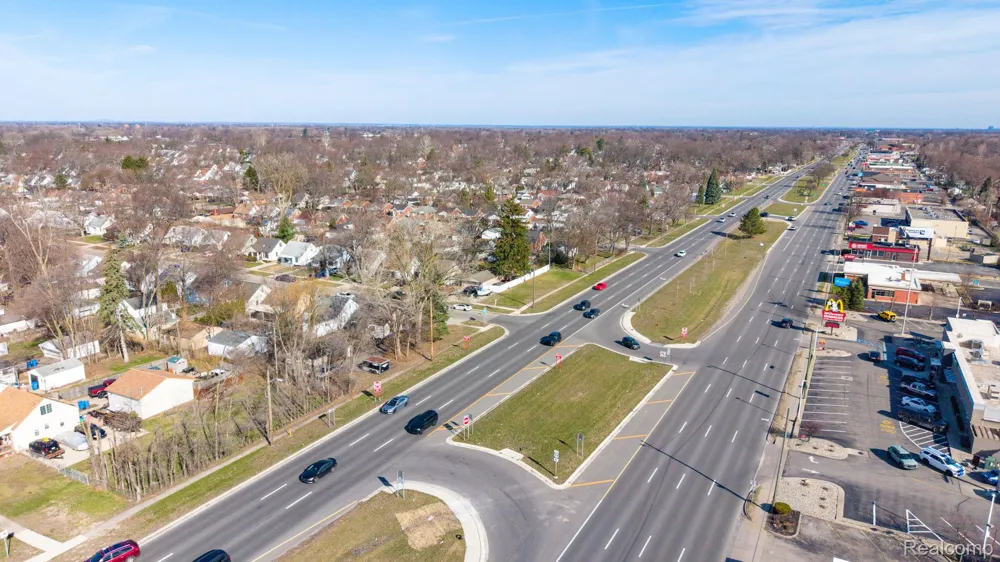Telegraph Dearborn Heights City, MI 48125