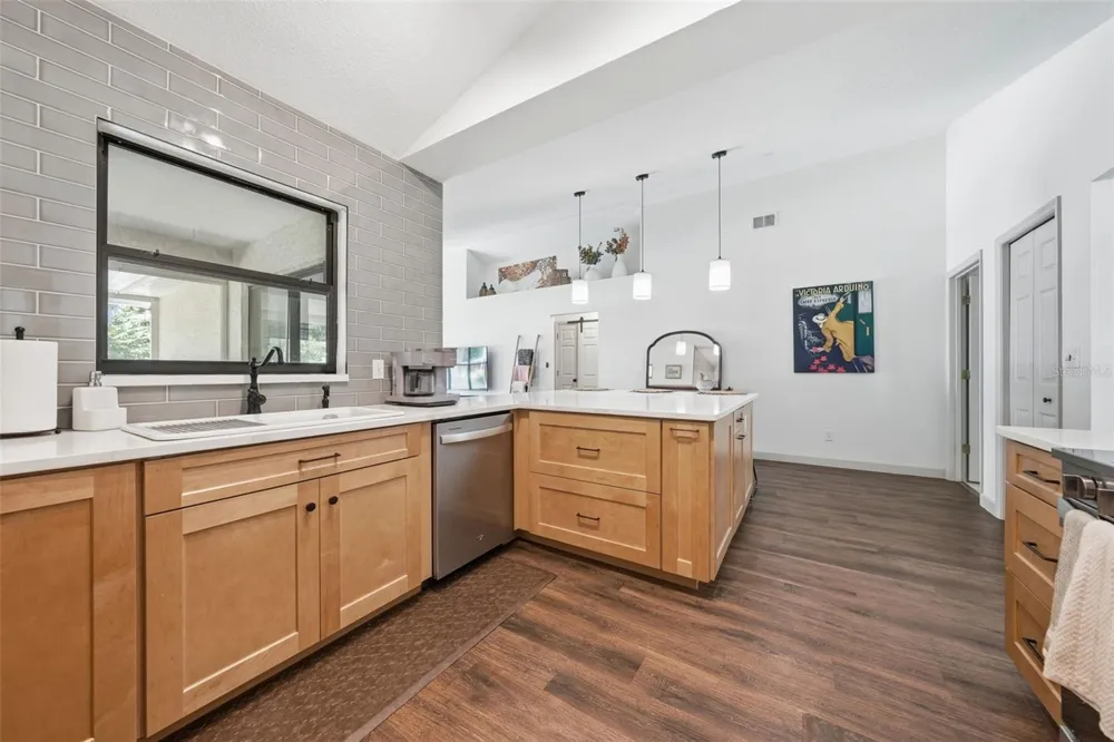 10102 SILVER BLUFF DRIVE Leesburg, FL 34788