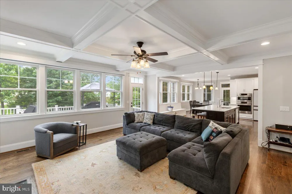 6619 BYRNES DRIVE Mclean, VA 22101