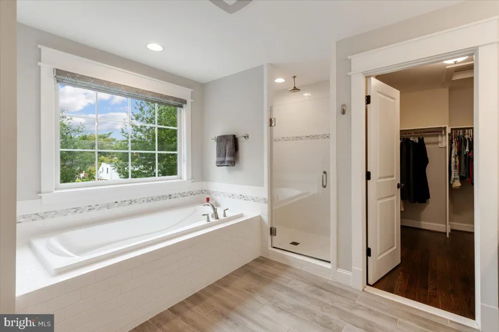 6619 BYRNES DRIVE Mclean, VA 22101