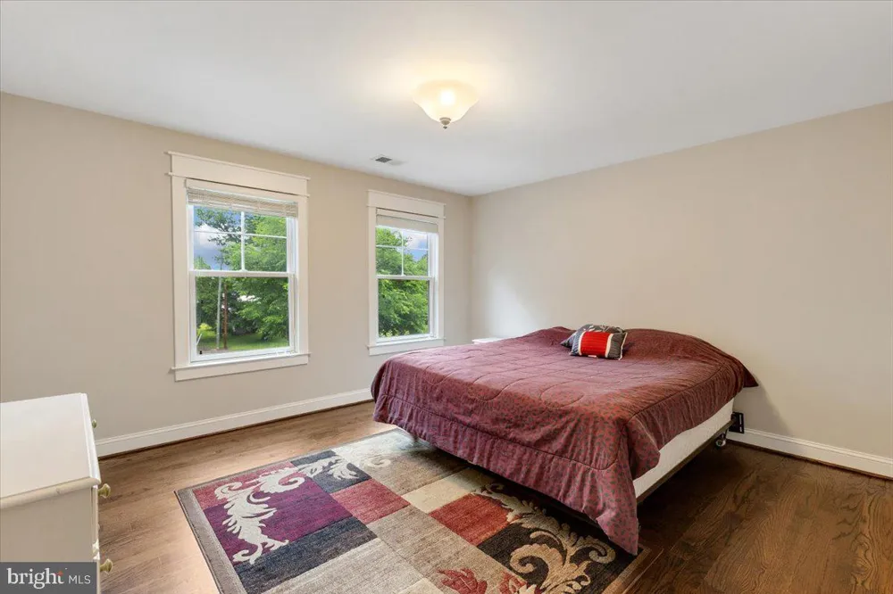 6619 BYRNES DRIVE Mclean, VA 22101
