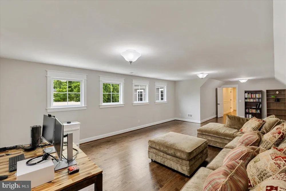 6619 BYRNES DRIVE Mclean, VA 22101