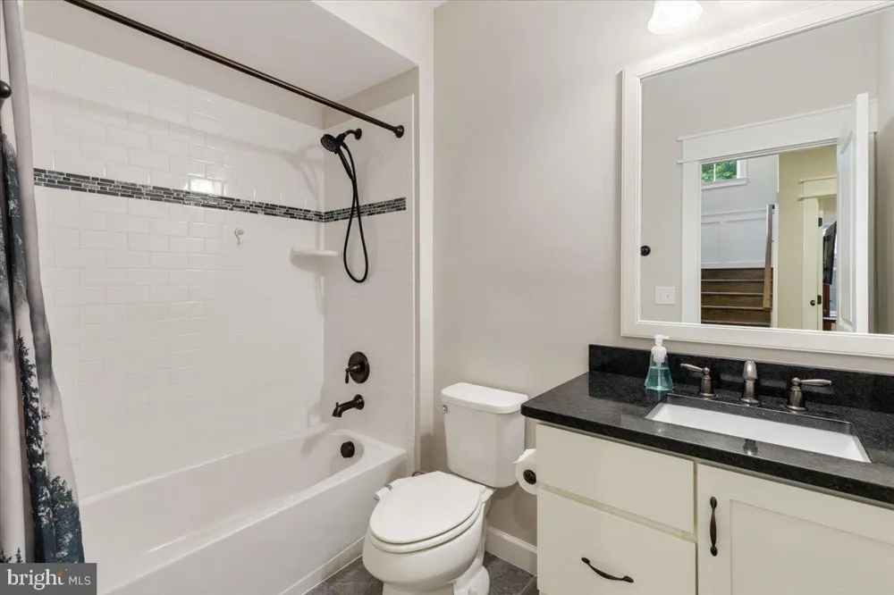 6619 BYRNES DRIVE Mclean, VA 22101