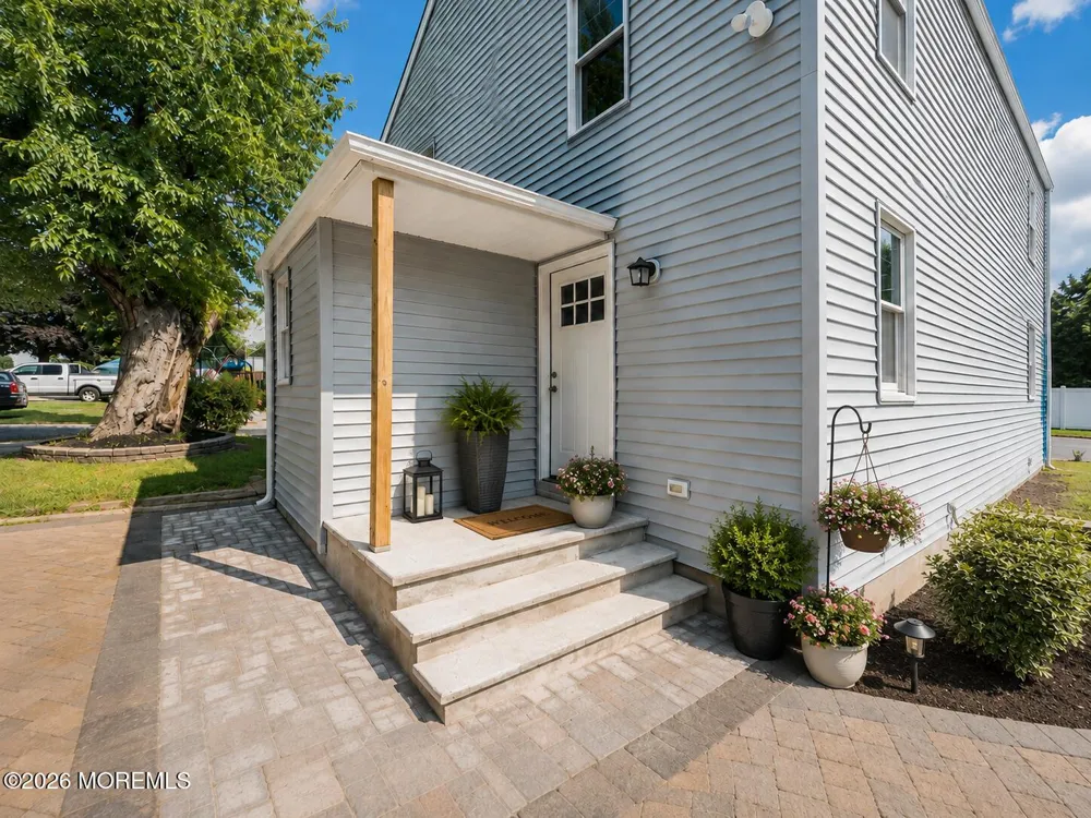 18 Maple Avenue #A Eatontown, NJ 07724