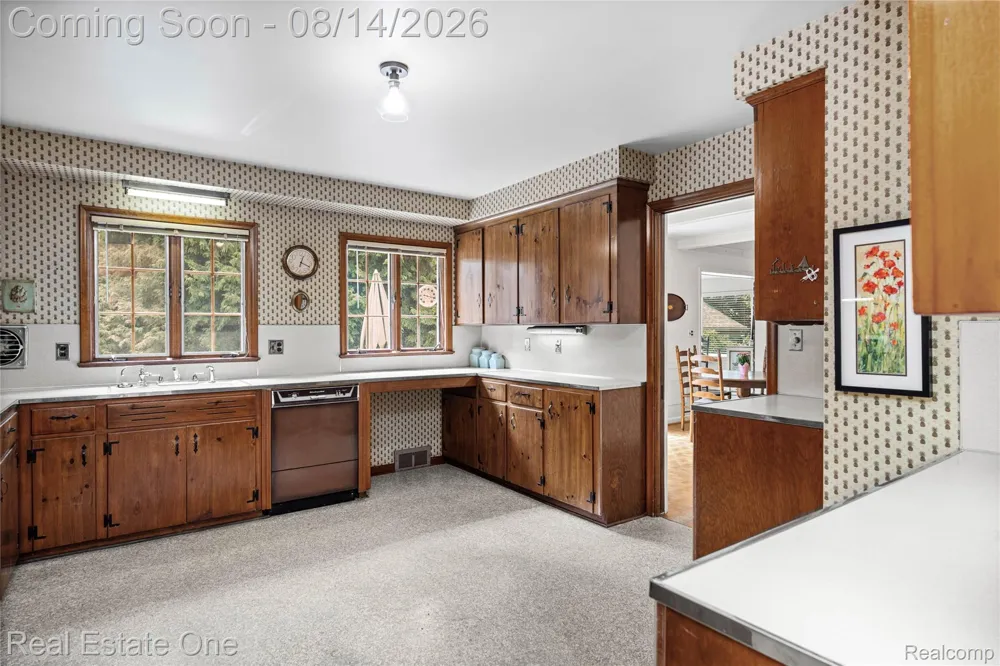 4195 Orchard Way Bloomfield Charter Township, MI 48301