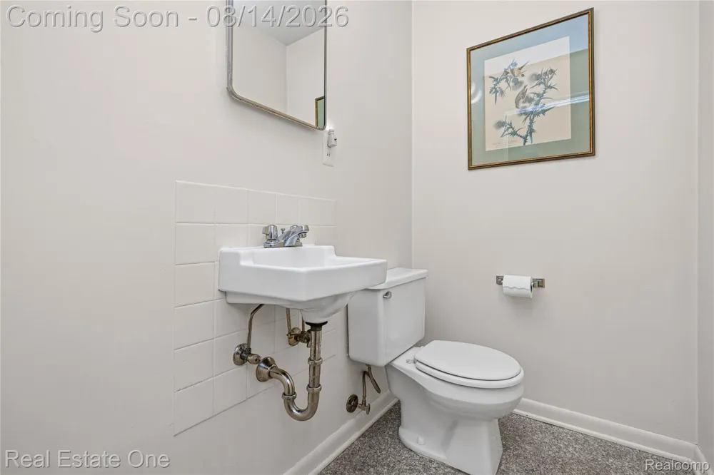 4195 Orchard Way Bloomfield Charter Township, MI 48301