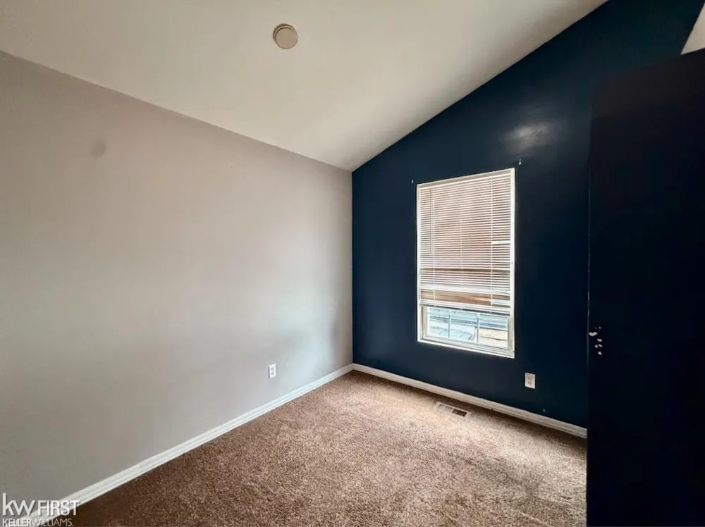 1329 E Decamp Street Burton City, MI 48529