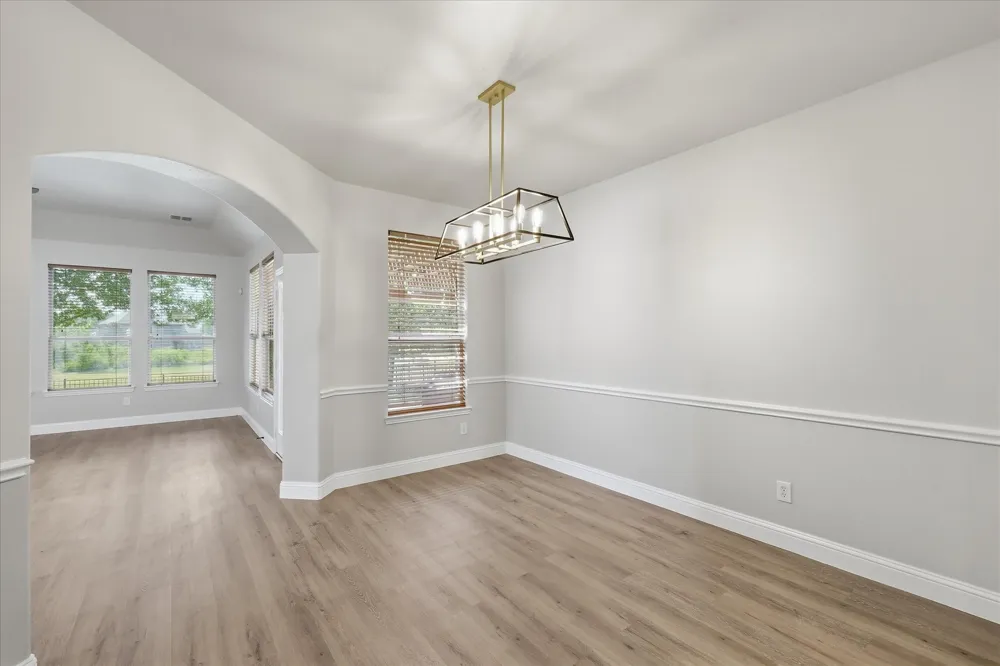 1581 Meadows Avenue Lantana, TX 76226