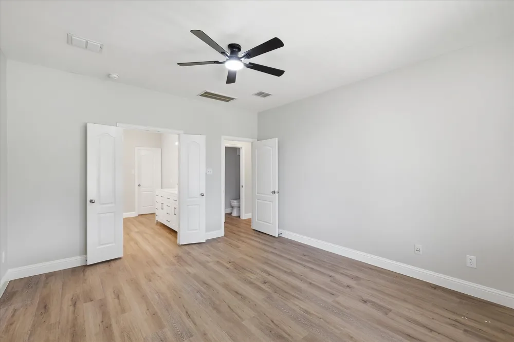 1581 Meadows Avenue Lantana, TX 76226