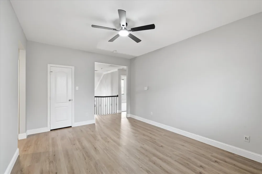 1581 Meadows Avenue Lantana, TX 76226