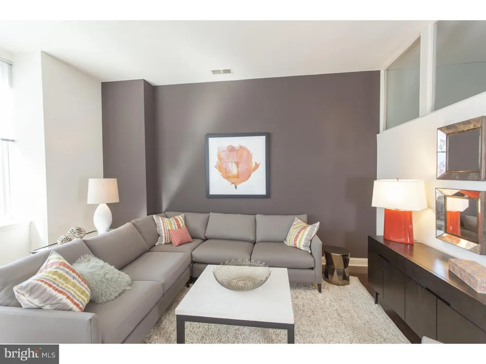 811 FILBERT STREET #807 Philadelphia, PA 19107